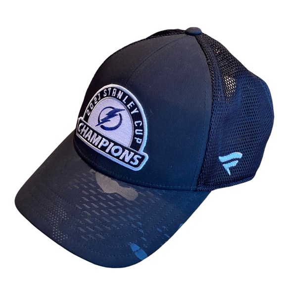 Tampa Bay Lightning NHL Stanley Cup Champion Fanatics SnapBack Cap - Picture 3 of 8